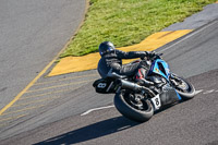 anglesey-no-limits-trackday;anglesey-photographs;anglesey-trackday-photographs;enduro-digital-images;event-digital-images;eventdigitalimages;no-limits-trackdays;peter-wileman-photography;racing-digital-images;trac-mon;trackday-digital-images;trackday-photos;ty-croes